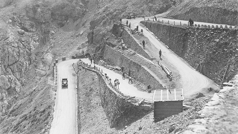Lombardia, strada statale 38 'dello Stelvio', miglioramento tornanti 1929-1936