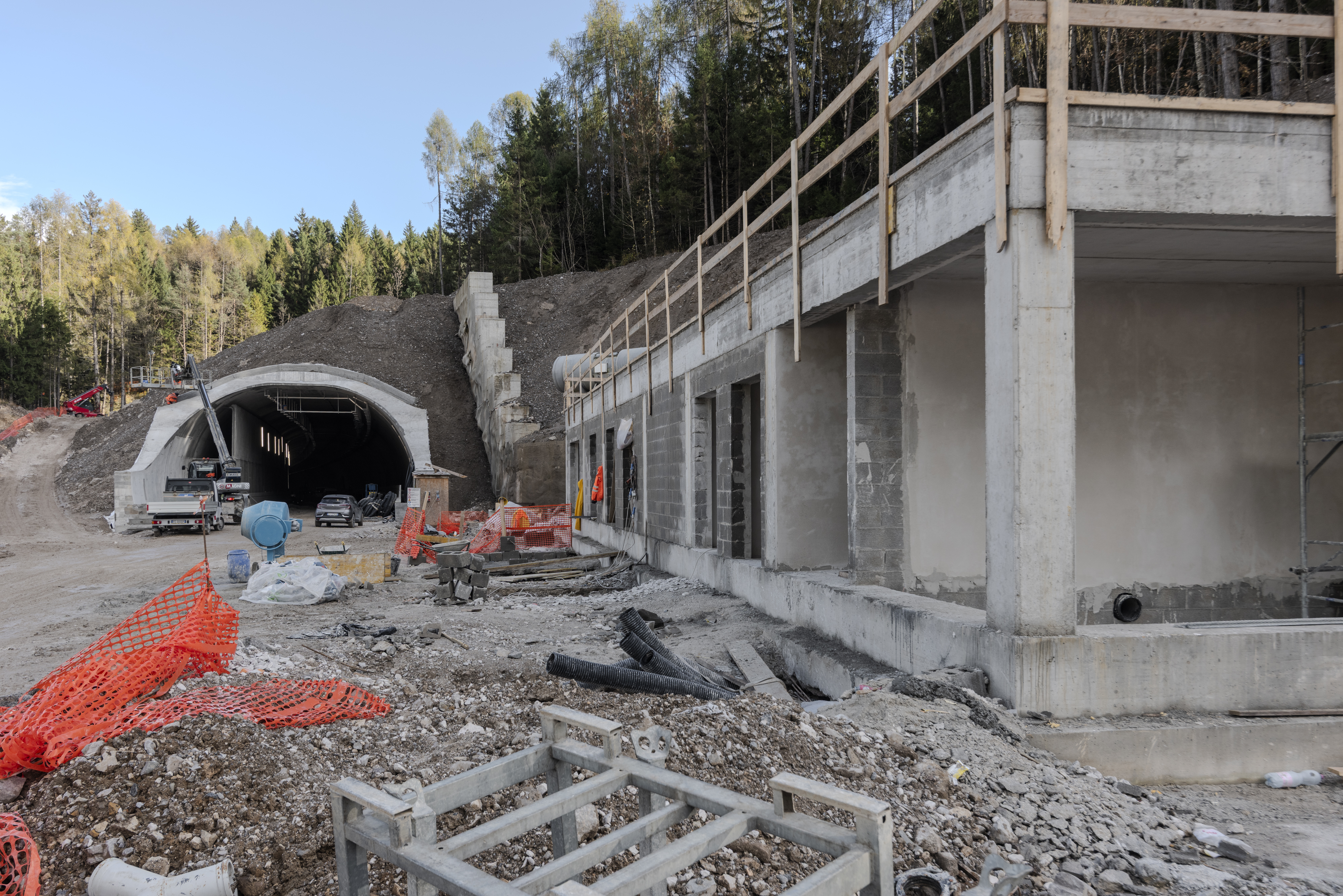 Imbocco ovest galleria Tai 