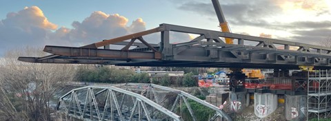 Varo a spinta del ponte