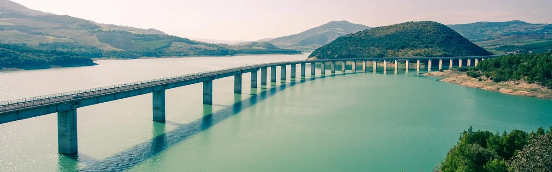 Immagine di un ponte