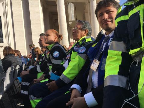 Mille 118 Miglia - volontari e operatori Anas in piazza San Pietro