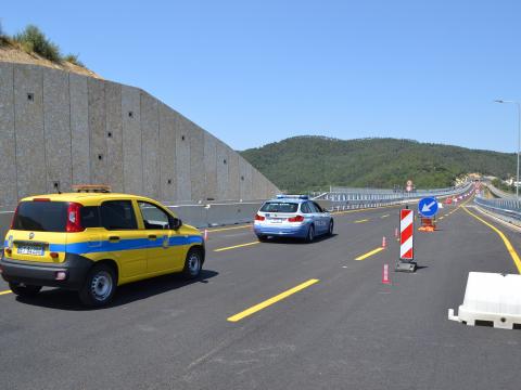 Anas e Polizia Stradale al primo passaggio sul nuovo viadotto